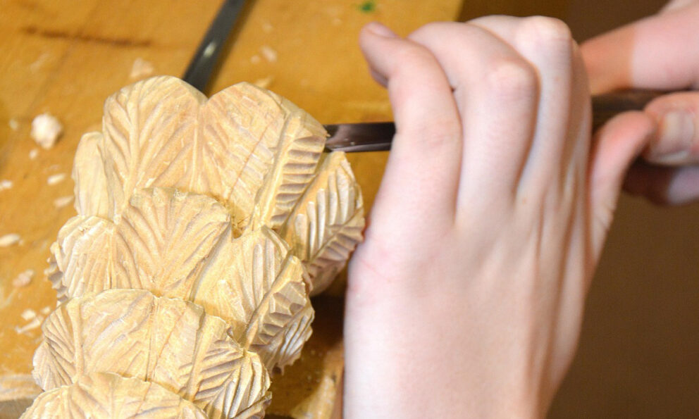 Weiches Lindenholz eignet sich zum Schnitzen