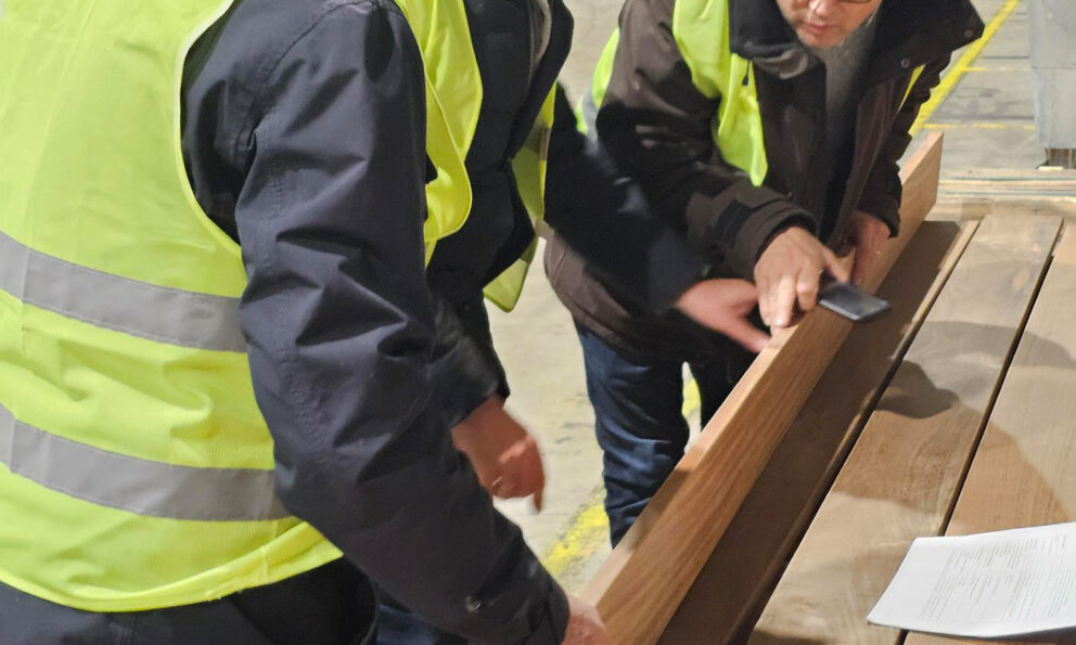 Sortierlehrgänge und Sortierworkshops im Holzhandel